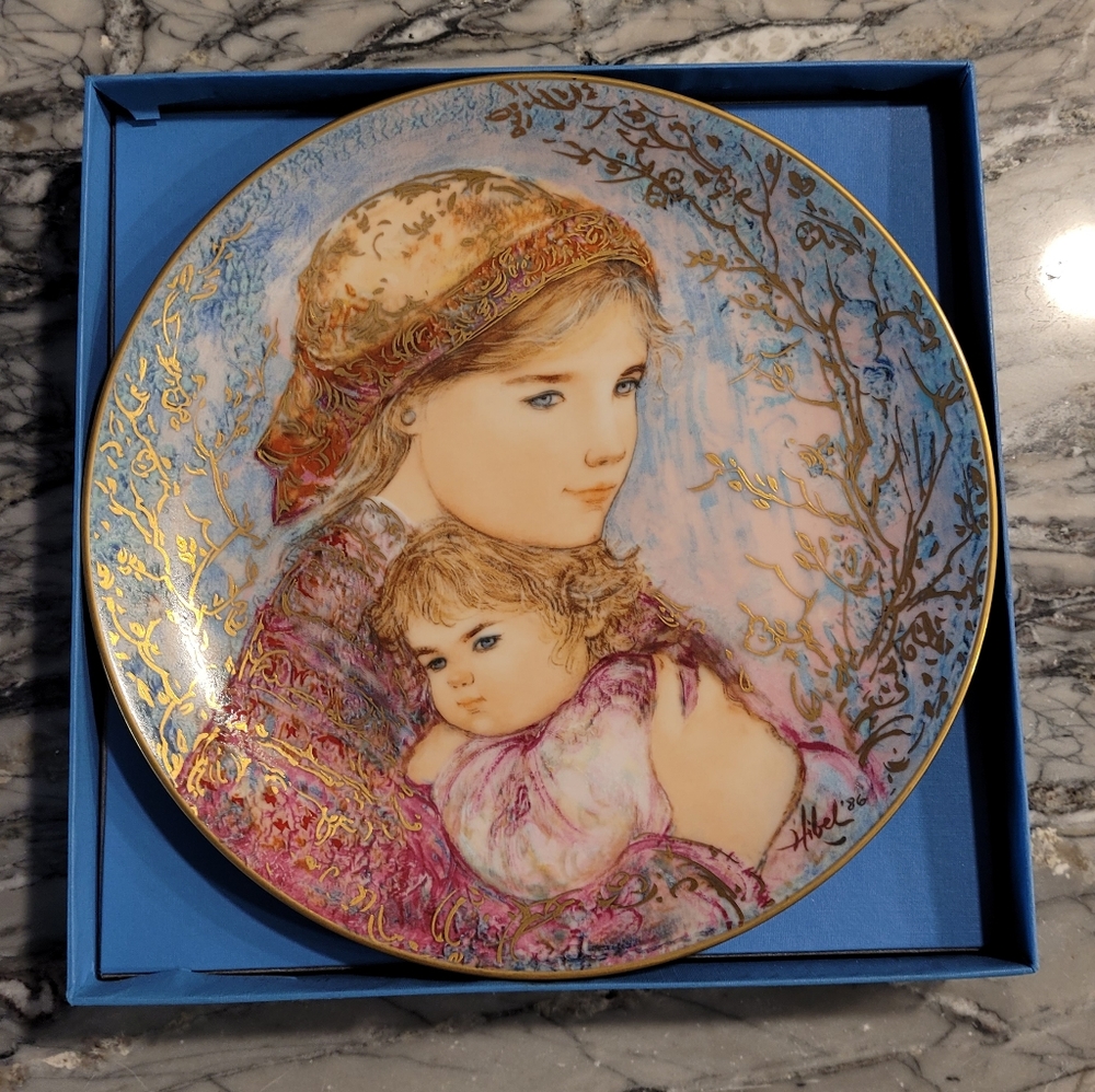 Fine china, limited edition, Mother's Day